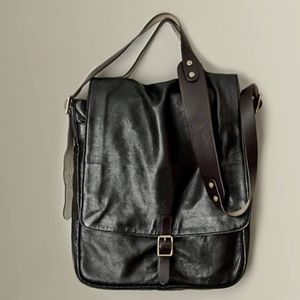 Marc Jacobs Leather Messenger Bag